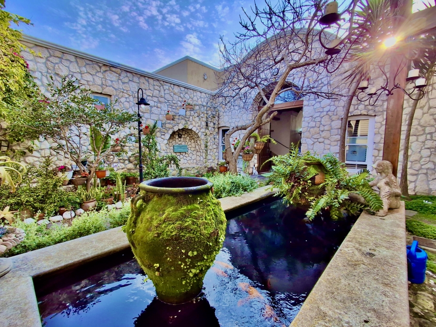 7 Bedroom Property for Sale in Yzerfontein Western Cape